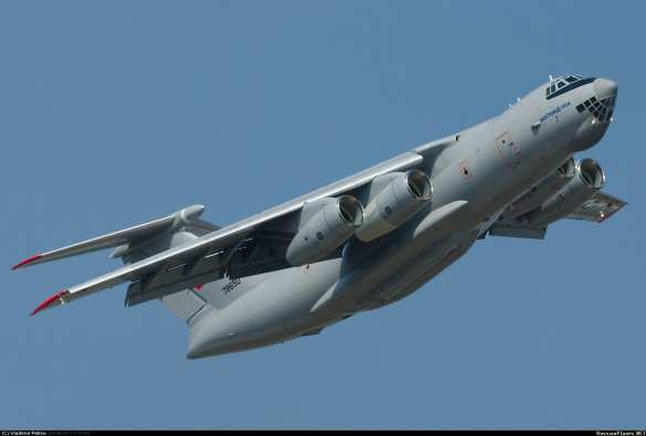 Ил-76 МЧС разбился, не успев набрать высоту и задев верхушки деревьев, — источник (+ВИДЕО) | Русская весна