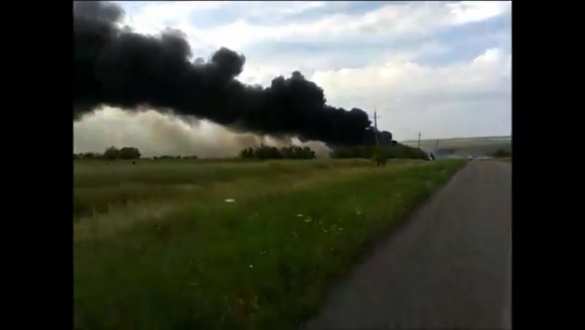 Обнародовано ещё одно видео с первыми минутами после катастрофы Boeing MH17 | Русская весна