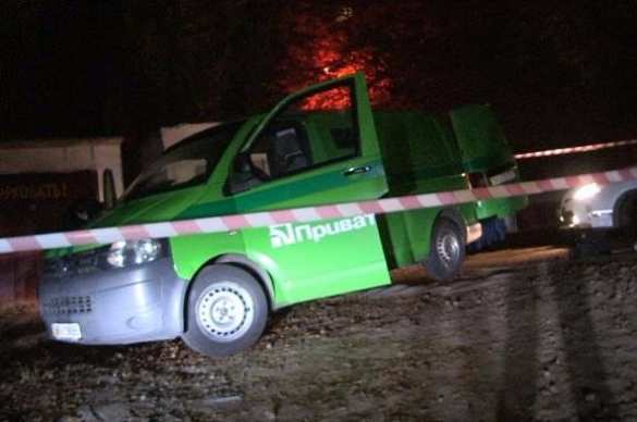 В Киеве с автоматом напали на инкассаторов банка Коломойского (ФОТО,ВИДЕО) | Русская весна