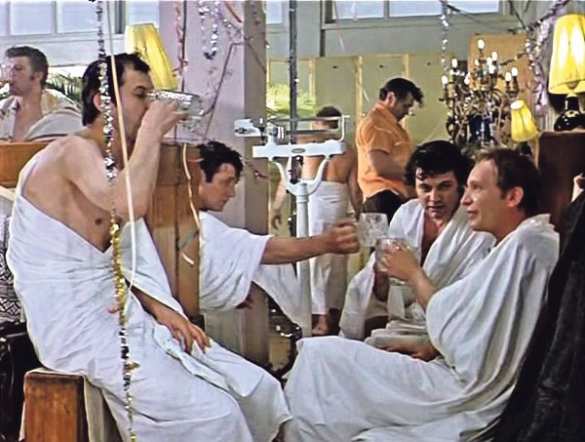 Enjoykin выпустил новогодний ролик по мотивам «Иронии судьбы» (ВИДЕО) | Русская весна