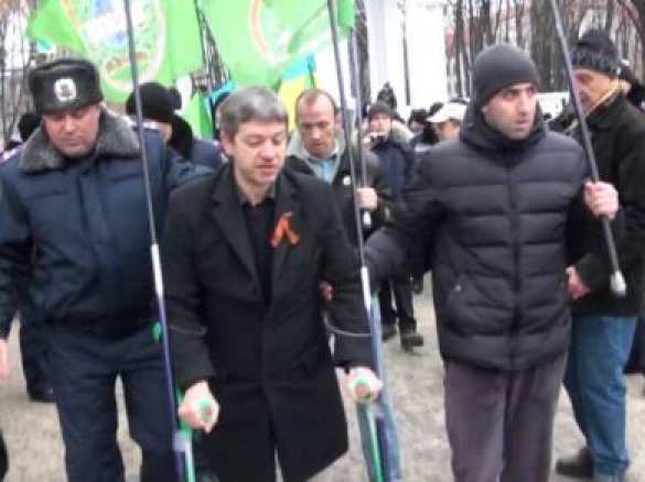 Акция или провокация? В Харькове разогнан пикет протестантов (фото, видео) | Русская весна