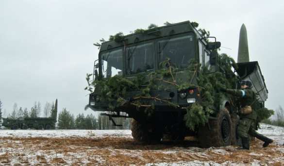 «Искандер-М» ударил по административному зданию в Кривом Роге (ВИДЕО) | Русская весна