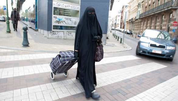 Беги, Иман, беги! (ФОТО) | Русская весна