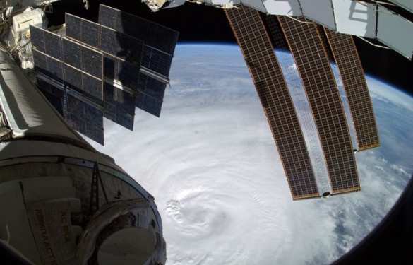 В NASA назвали основную версию ложного срабатывания сигнализации на МКС | Русская весна