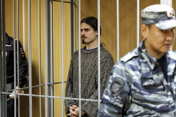 Три года колонии за газ, распылённый в глаза силовикам в Москве (+ФОТО, ВИДЕО) | Русская весна