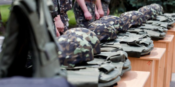 Канада начала поставки нелетального военного оборудования на Украину | Русская весна