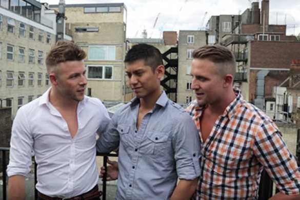 В Канаде семья из трех мужчин решила завести ребенка | Русская весна