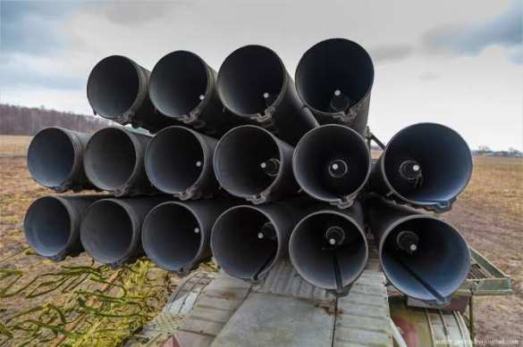 Враг начал применять кассетные боеприпасы на фронте, — Ходаковский | Русская весна