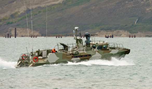 «Рапторы» и элитный отряд спецназа ВМФ перехватили «диверсантов противника» в Севастопольской бухте (ФОТО) | Русская весна