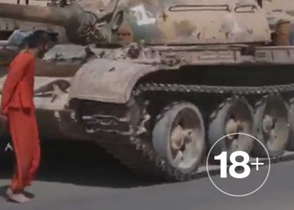 Зверская казнь сирийского военного боевиками ИГИЛ (ВИДЕО 18+) | Русская весна