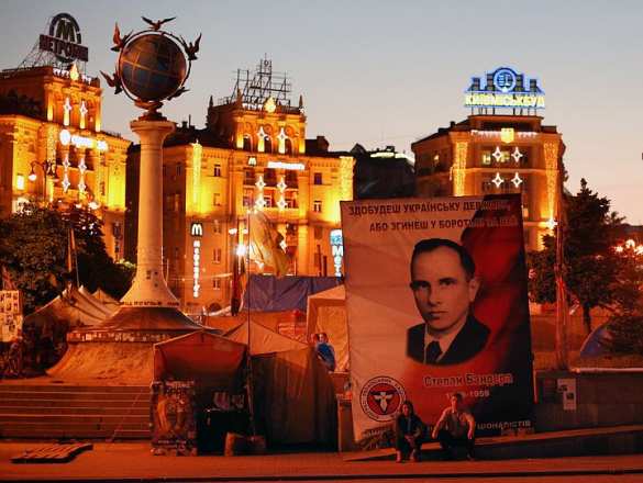 В Киеве появилась остановка «Проспект Бандеры» | Русская весна