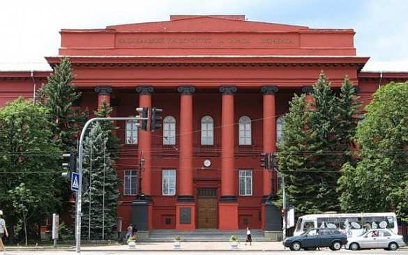 Ошибки в дипломах киевского университета говорят о кризисе всего образования Украины, — депутат ДНР | Русская весна
