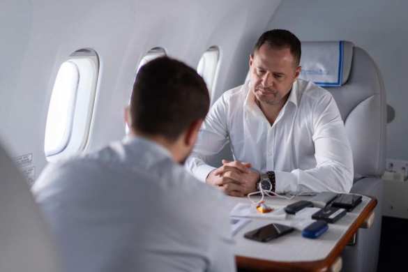 Ермак предложил команде Трампа вести войну до границ 2022 года, но ему жёстко ответили — NV | Русская весна