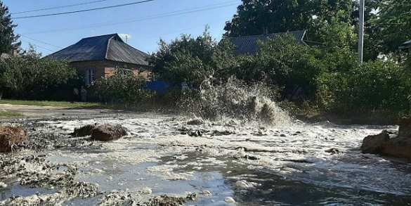 На Украине в областном центре забил фонтан из фекалий (ФОТО, ВИДЕО) | Русская весна