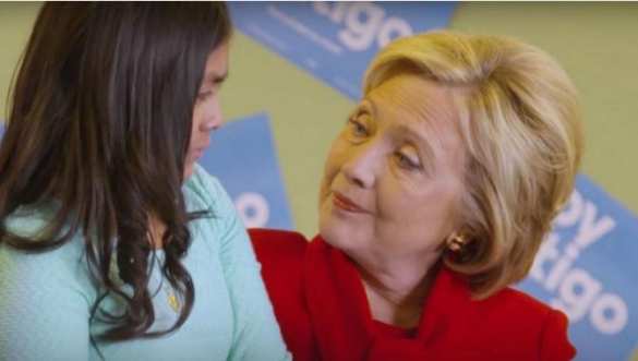 Сторонница депортации мигрантов Клинтон на публику утешала девочку-беженку (ФОТО, ВИДЕО) | Русская весна