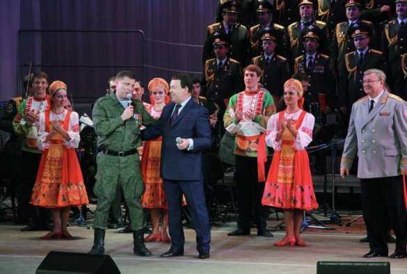 Иосиф Кобзон спел дуэтом с Александром Захарченко (фото, видео) | Русская весна