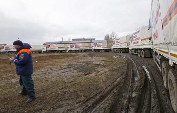 Колонна МЧС России с гуманитарной помощью для Дебальцева отправилась в Новороссию | Русская весна