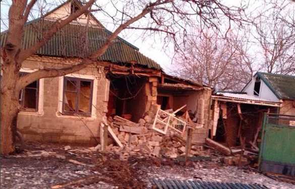 «Не могу до сих пор поверить, что такое возможно», — жительница города Комсомольское о страшных обстрелах и убийствах мирных людей | Русская весна