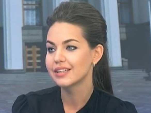 Скандально известная 24-летняя депутат от Радикальной партии рассказала, что не смогла отказать Ляшко (ВИДЕО) | Русская весна