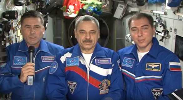 Российские космонавты МКС поздравили землян с наступающим Новым годом (ВИДЕО) | Русская весна