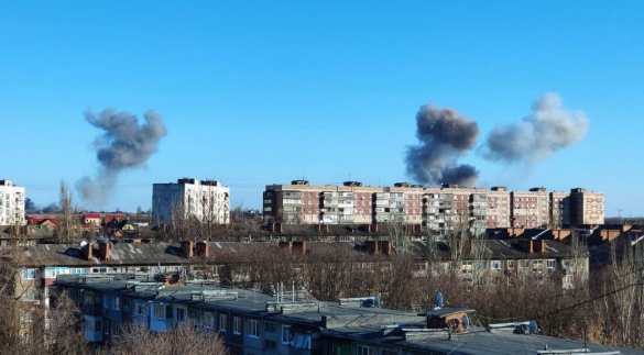 Точным ударом ВКС России по базе ВСУ уничтожена военная техника и склад ГСМ, убиты и ранены военные | Русская весна