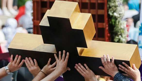 Верующие УПЦ обратились к вице-президенту США Джей Ди Вэнсу (ВИДЕО) | Русская весна