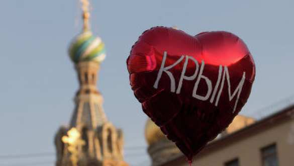 Воздушный шар во время праздничного митинга в Санкт-Петербурге в честь воссоединения Крыма и Севастополя с Россией Единственная опасность для американцев в Крыму — это правда, — депутат | Русская весна