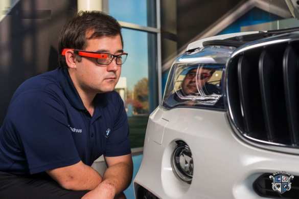«А еще в очках!» — BMW создает устройство для легкой парковки | Русская весна