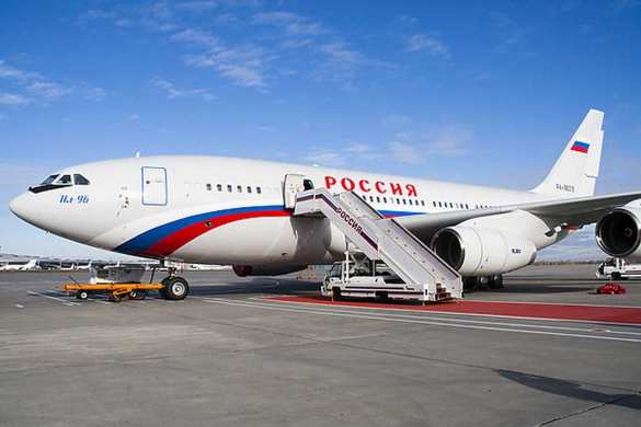 Российские дипломаты, высланные из США, вернулись на родину | Русская весна