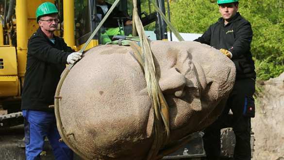 В Германии откопали гигантскую голову Ленина (ВИДЕО) | Русская весна