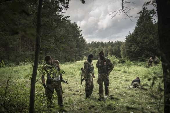 Под покровом ночи антифашисты атакуют карателей в районе Рубежного  Под покровом ночи антифашисты атакуют карателей в районе Рубежного  | Русская весна