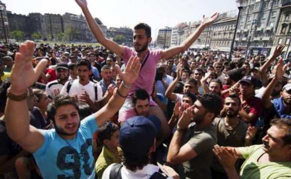 Смерть Европы: Эдуард Лимонов о проблеме мигрантов в Старом Свете | Русская весна