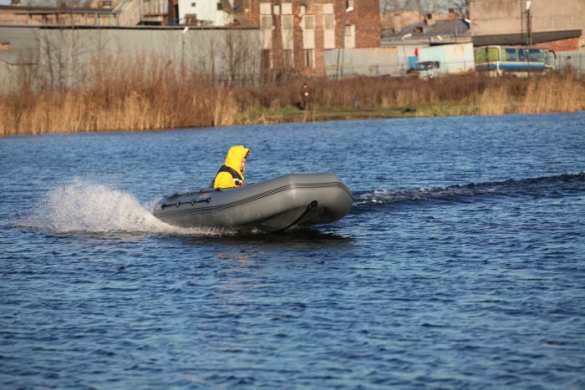 Типичная Украина: В Сумской области дети добираются до школы вплавь (ФОТО) | Русская весна