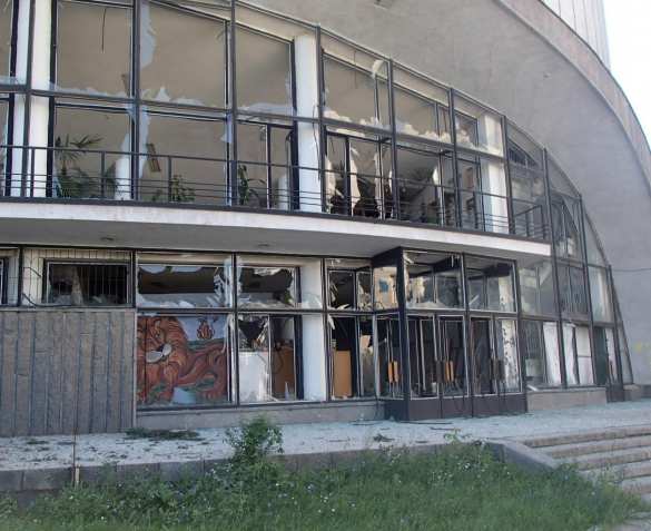 «Город, который умер вчера...»: пронзительный документальный фильм о Луганске (ВИДЕО 21+) | Русская весна