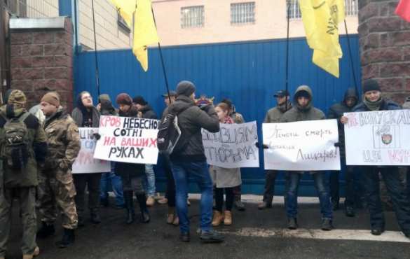 МОЛНИЯ: Допрос Януковича сорван «Правым сектором» (+ФОТО, ВИДЕО) | Русская весна