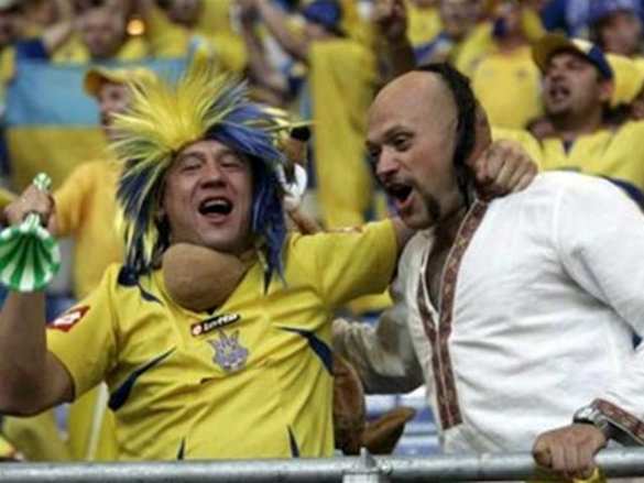 Второе околофутбольное ЧП за сутки: во Львове также избили фанатов «Легии» (ВИДЕО) | Русская весна