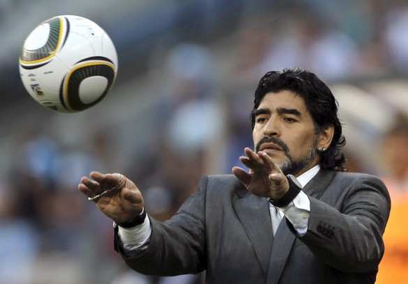 Миллион поклонников прощаются с Марадоной — церемония началась в Президентском дворце (ФОТО, ПРЯМАЯ ТРАНСЛЯЦИЯ) | Русская весна