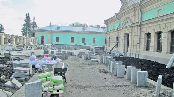 Порошенко за 200 млн гривен из бюджета строит себе резиденцию с лепниной и позолотой (ФОТО) | Русская весна