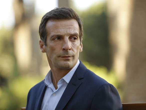 Известному французскому актеру грозят судом за твит, высмеивающий полицейских | Русская весна