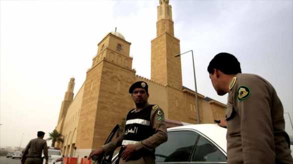 СРОЧНО: В Саудовской Аравии рядом с мечетью слышны взрывы | Русская весна