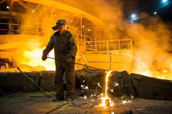 Кооперация предприятий ДНР и РФ помогает металлургам преодолеть последствия экономической блокады | Русская весна