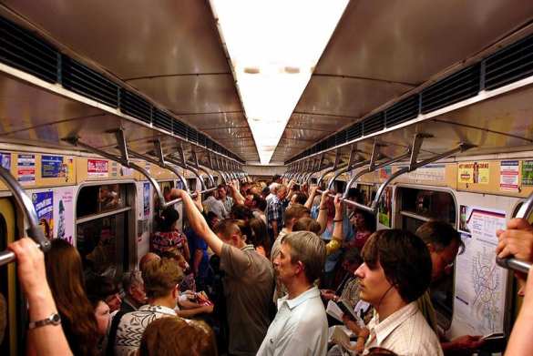 Проезд в общественном транспорте в часы пик может подорожать, — источник | Русская весна