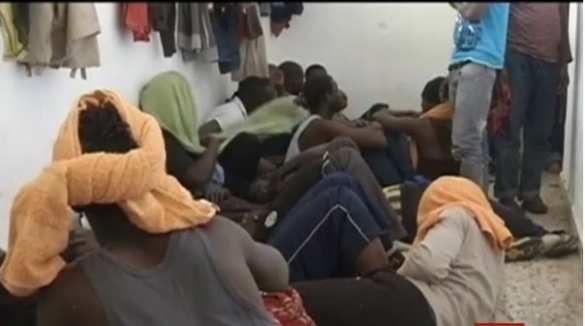 Около 100 мигрантов были убиты на судне в драке за еду | Русская весна