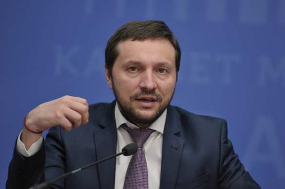 Украинский министр упал в обморок после оскорблений в адрес посла США (ВИДЕО) | Русская весна