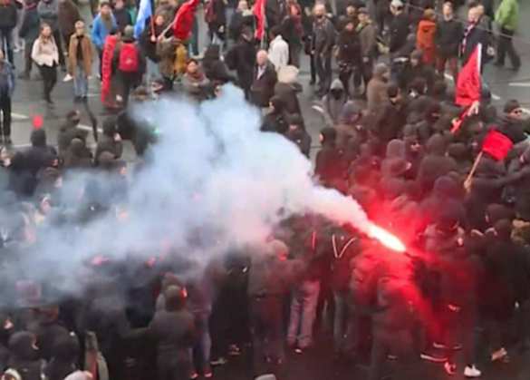 Митинг националистов в Кельне перерос в столкновения с полицией (ВИДЕО) | Русская весна