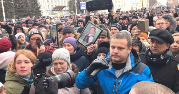 В Кремле объяснили отказ Путина выйти к митингующим в Кемерово | Русская весна