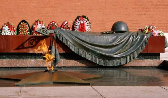 «Имя твоё неизвестно, подвиг твой бессмертен»: День Неизвестного солдата | Русская весна