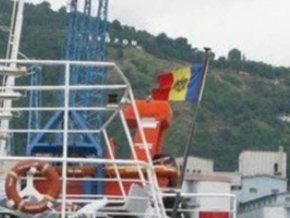 На Украине арестовали молдавское судно за заход в порт Крыма | Русская весна