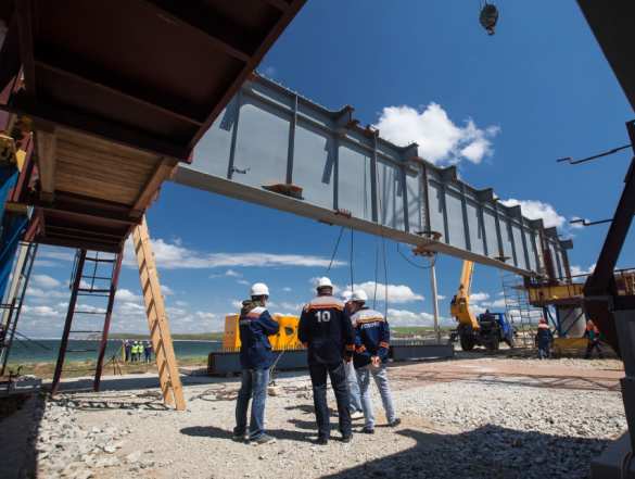 Начат монтаж пролетов Крымского моста (ФОТО) | Русская весна
