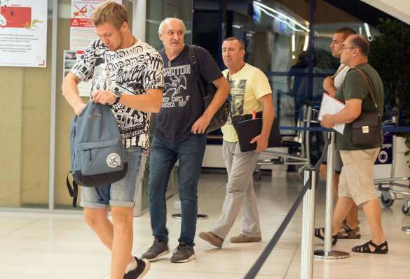 Моряки с захваченного Украиной судна благополучно добрались до Москвы | Русская весна